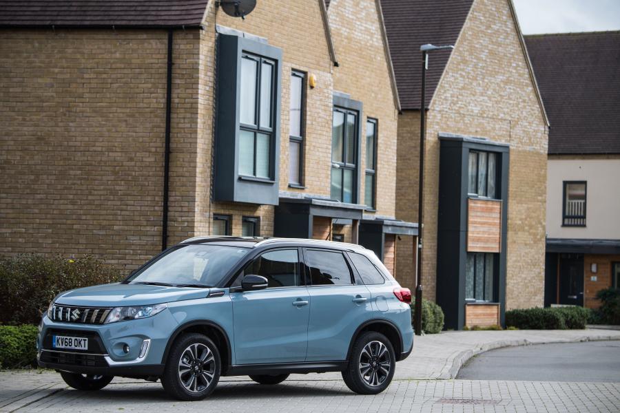 Suzuki Vitara SZ5 2018 года  (UK) (фото 26 из 27)